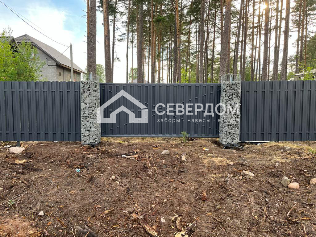 Прямая линия ограждения